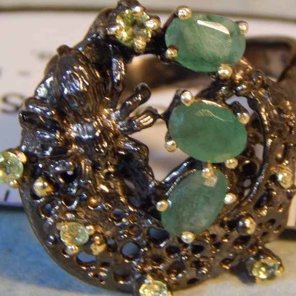 Dramatic Emerald & Peridot Ring - Picture 13 of 14